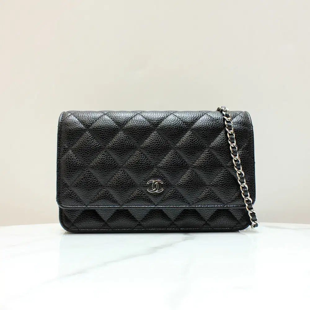 ブランドダオルトンネ CHANEL キャビア Classic WOC クロスバック チップ付き AP0250
