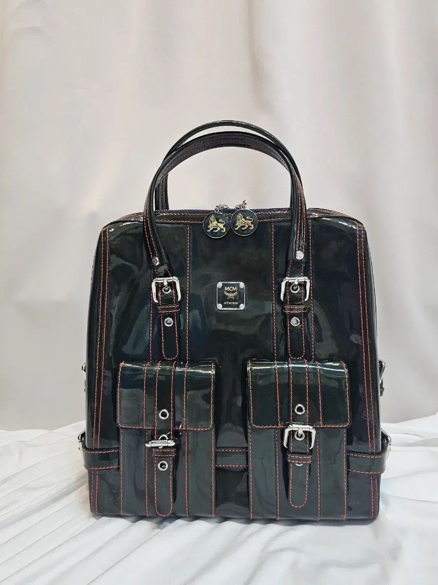 MCM FCバイエルン・ミュンヘン ライオン ペンダント トートバッグ