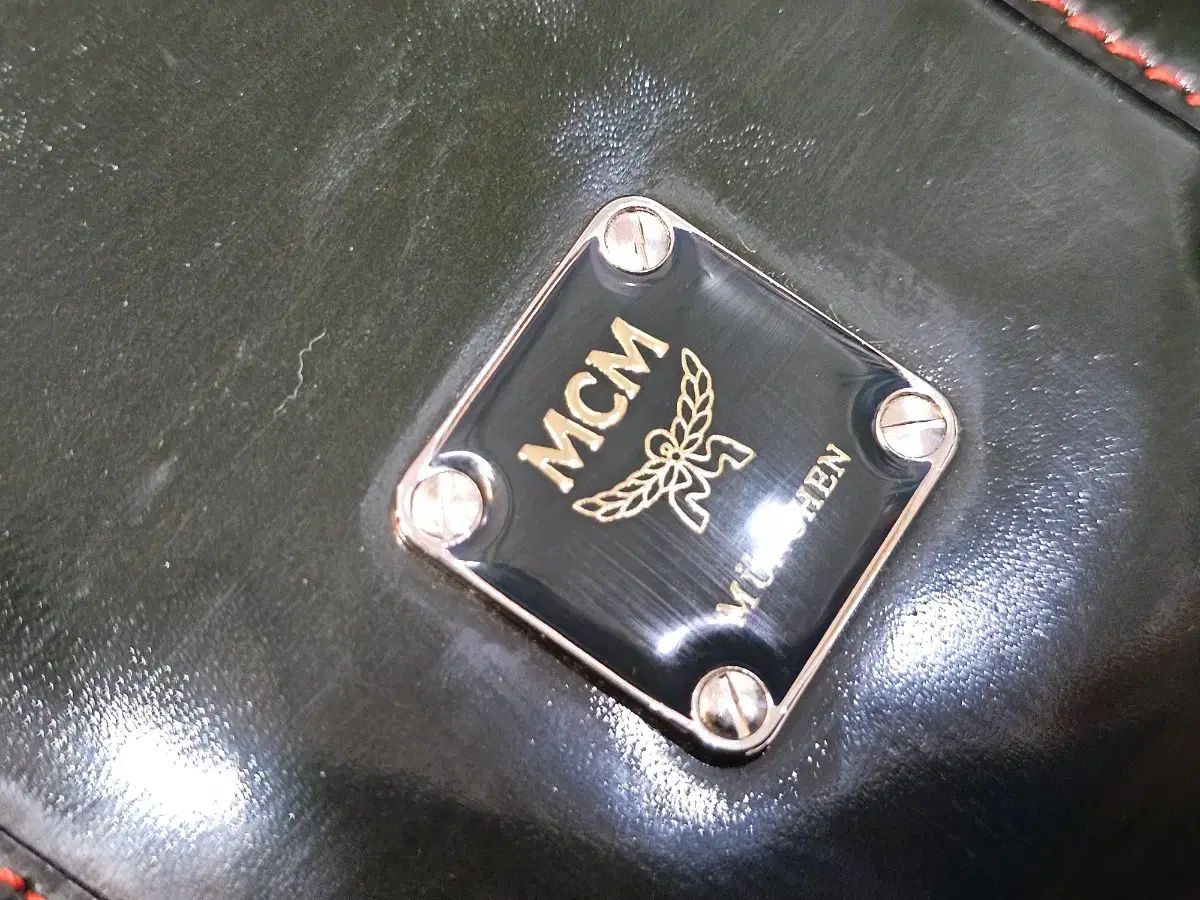 MCM FCバイエルン・ミュンヘン ライオン ペンダント トートバッグ