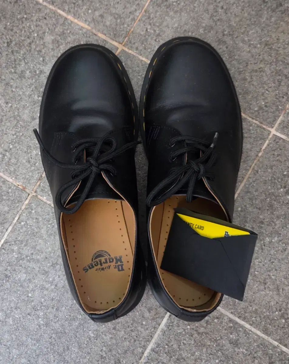 260 UK7 DR. MARTENS ドクターマーチン 1461 スムース ブラック