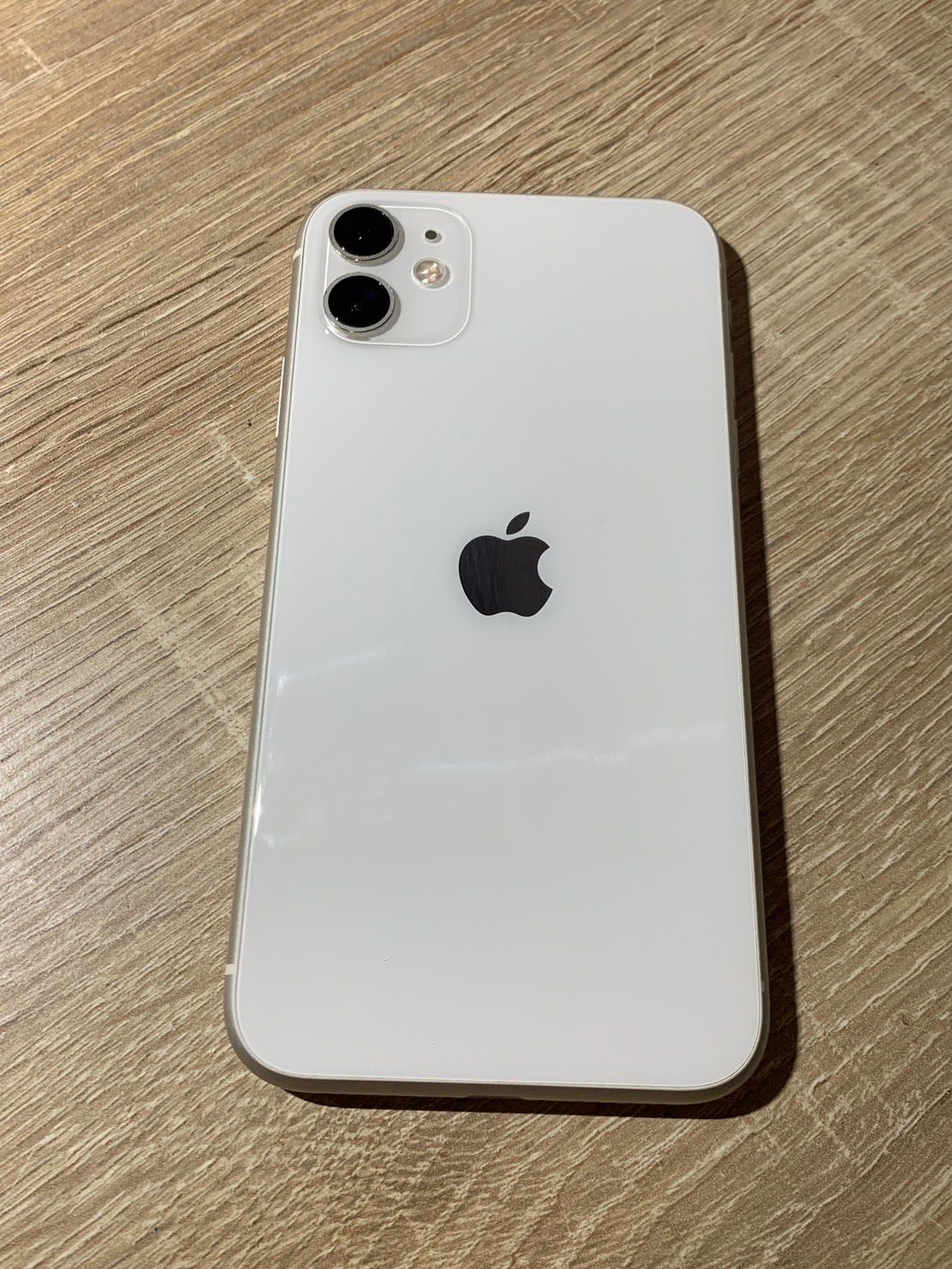 iPhone 11 128GB ホワイト ジャンク品 - メルカリ