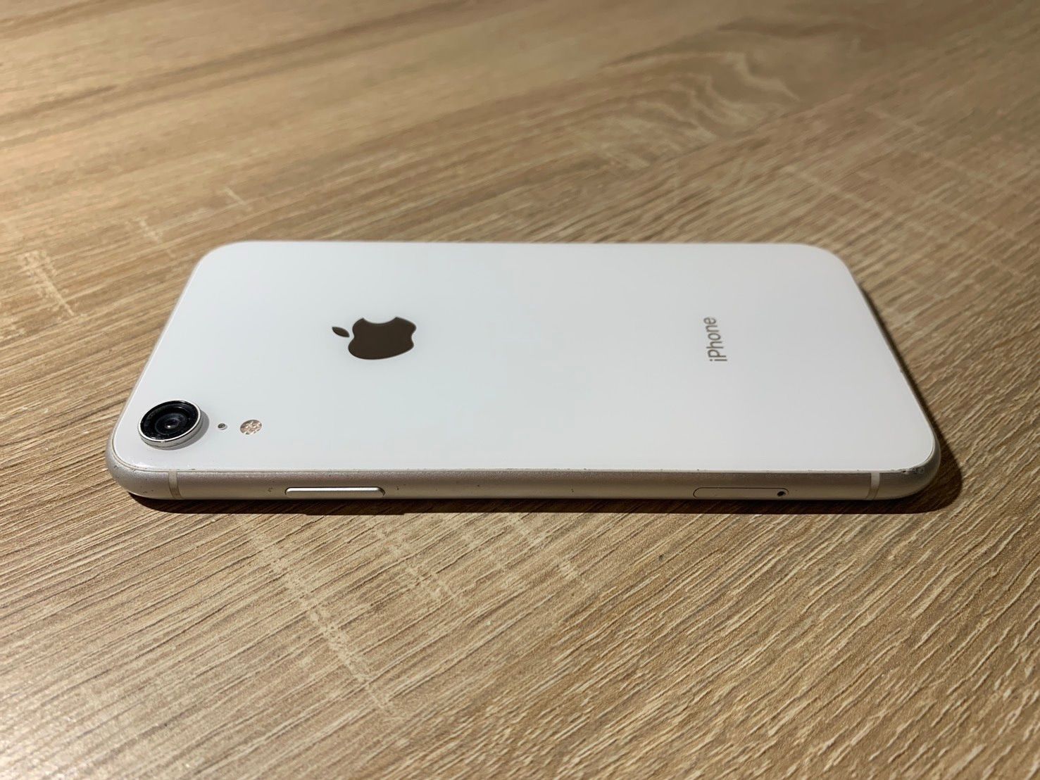 iPhone XR 64GB ホワイト ジャンク品 - メルカリ