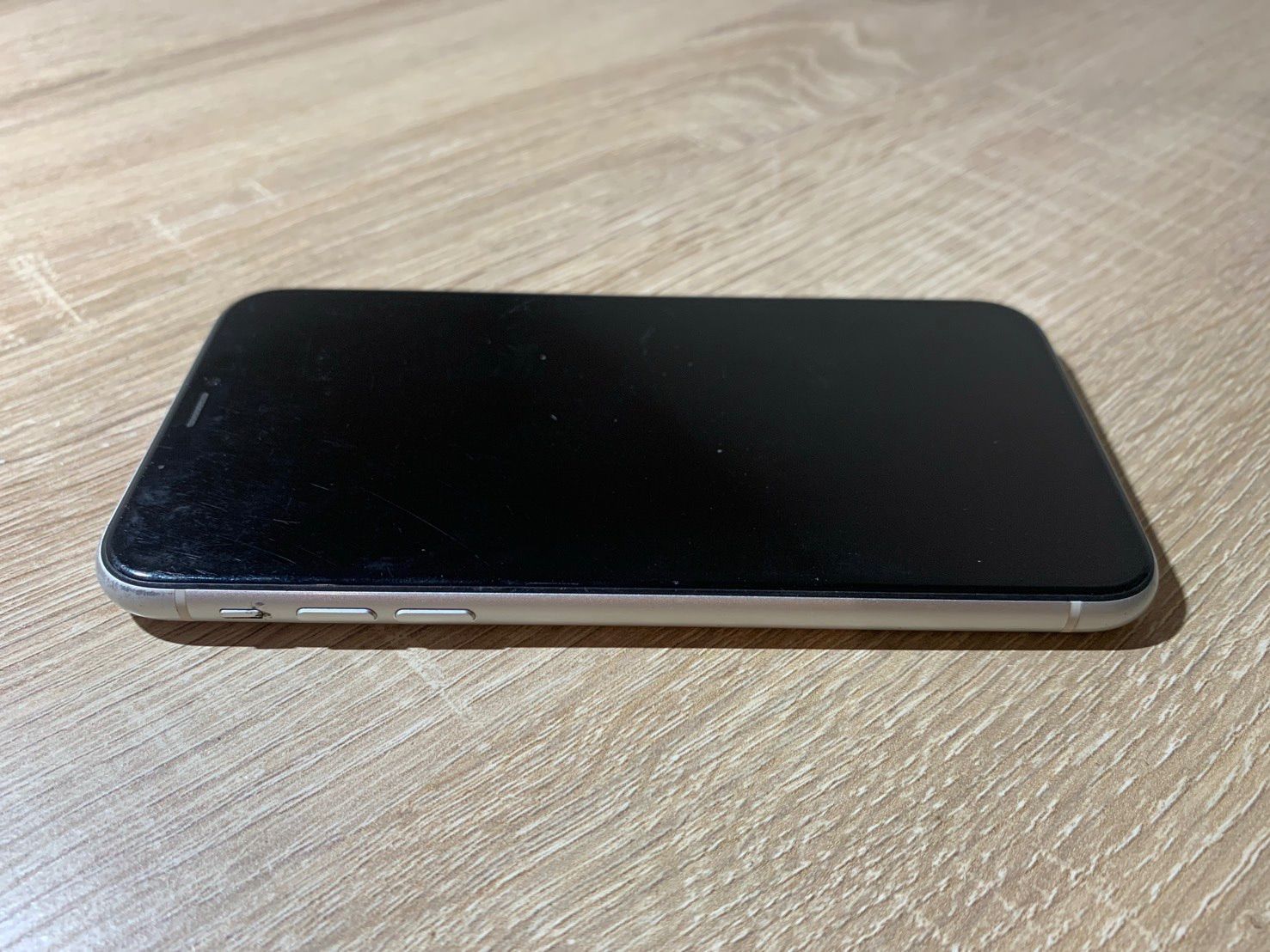 iPhone XR 64GB ホワイト ジャンク品 - メルカリ