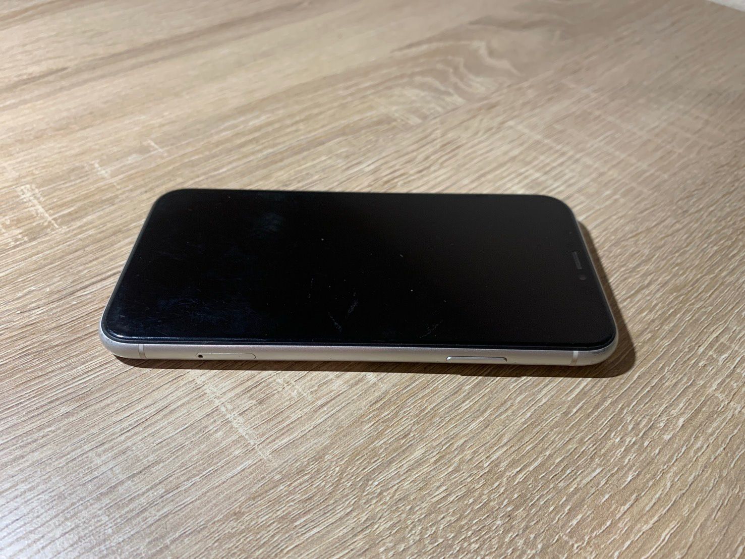 iPhone XR 64GB ホワイト ジャンク品 - メルカリ