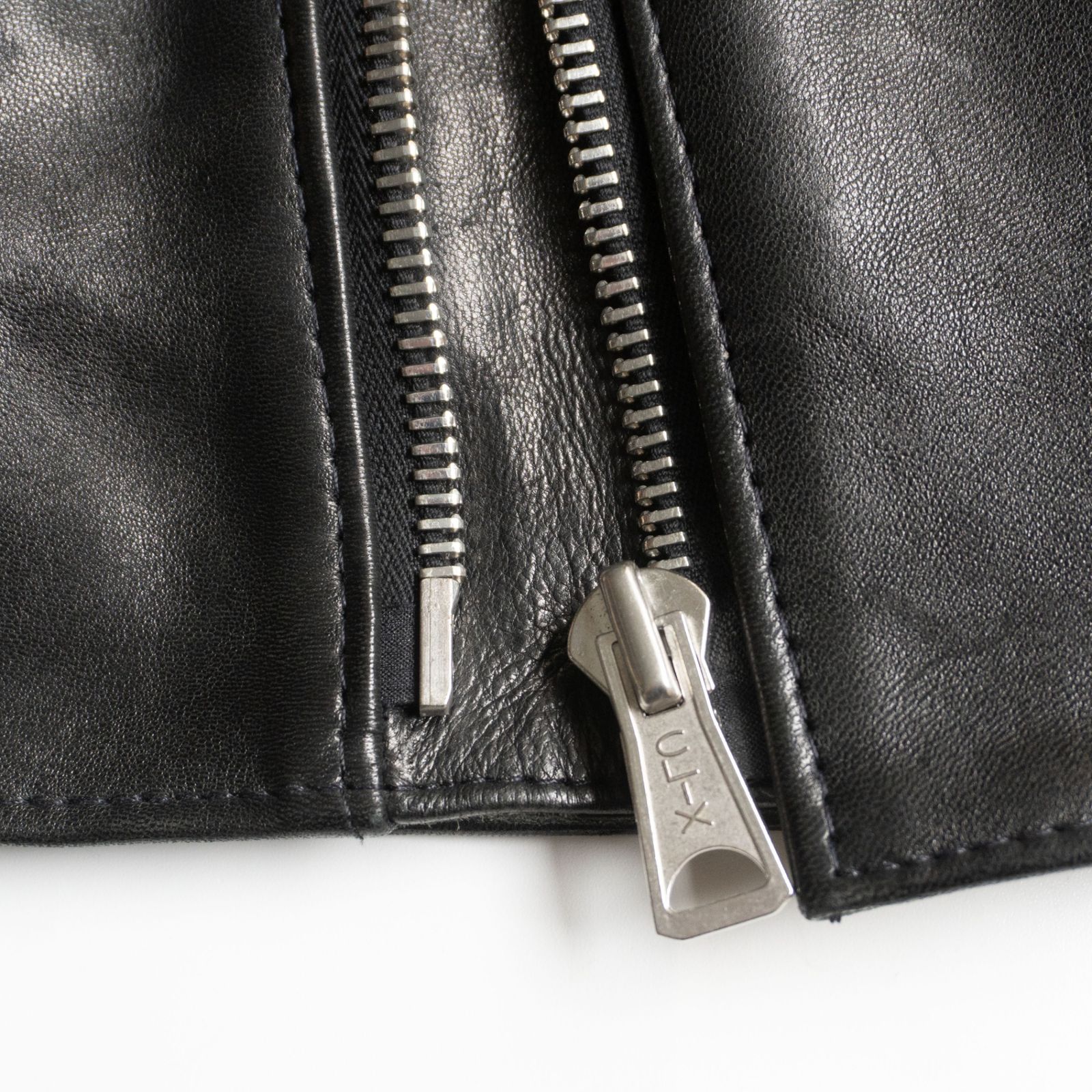 美品/ビッグサイズ】Lewis Leathers【402T LIGHTNING TIGHT FIT】42