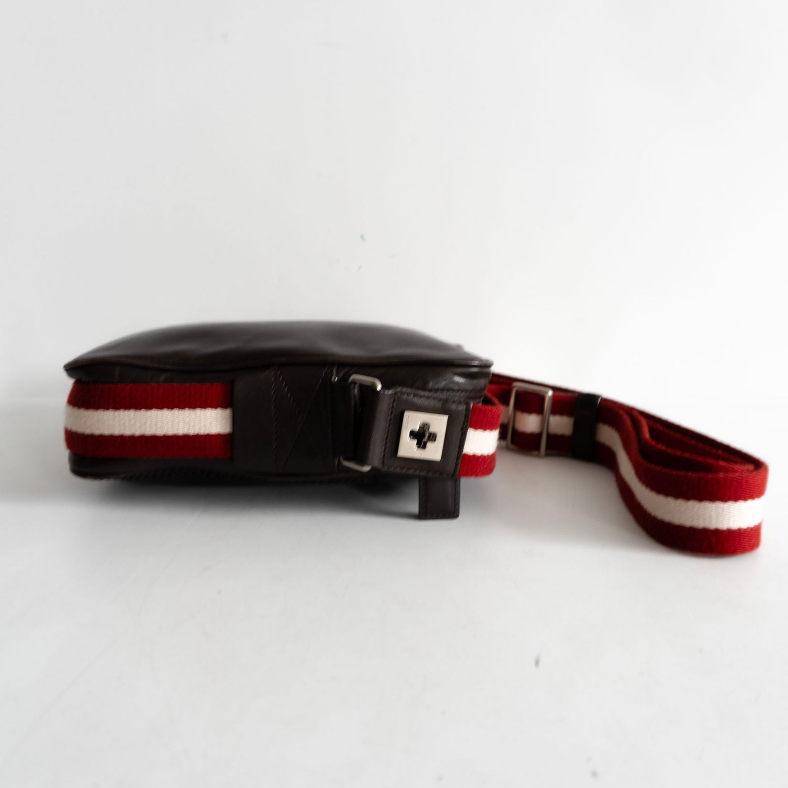 美品】BALLY 【 レザー ショルダーバッグ】ブラウン トレイン