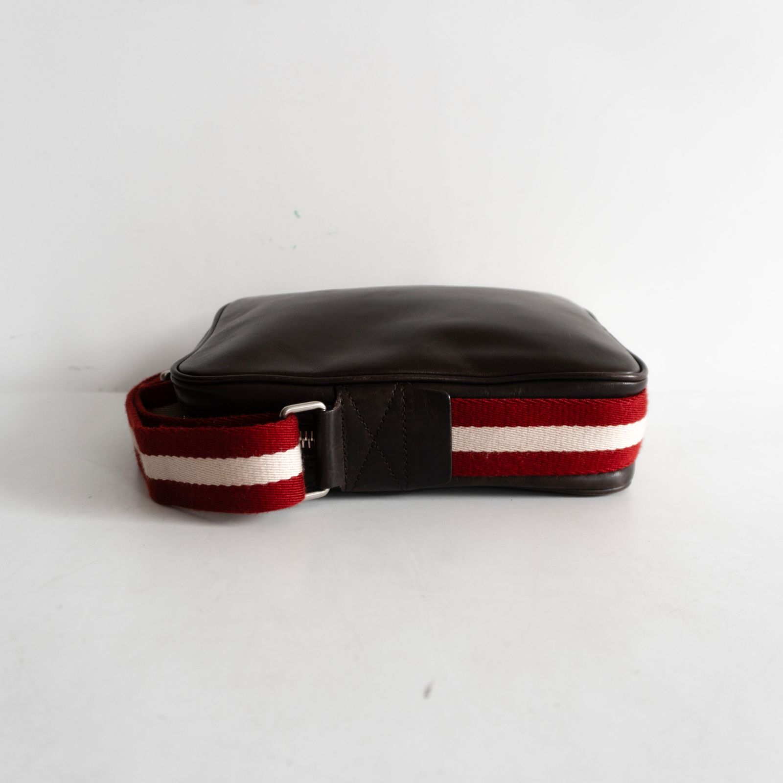 美品】BALLY 【 レザー ショルダーバッグ】ブラウン トレイン