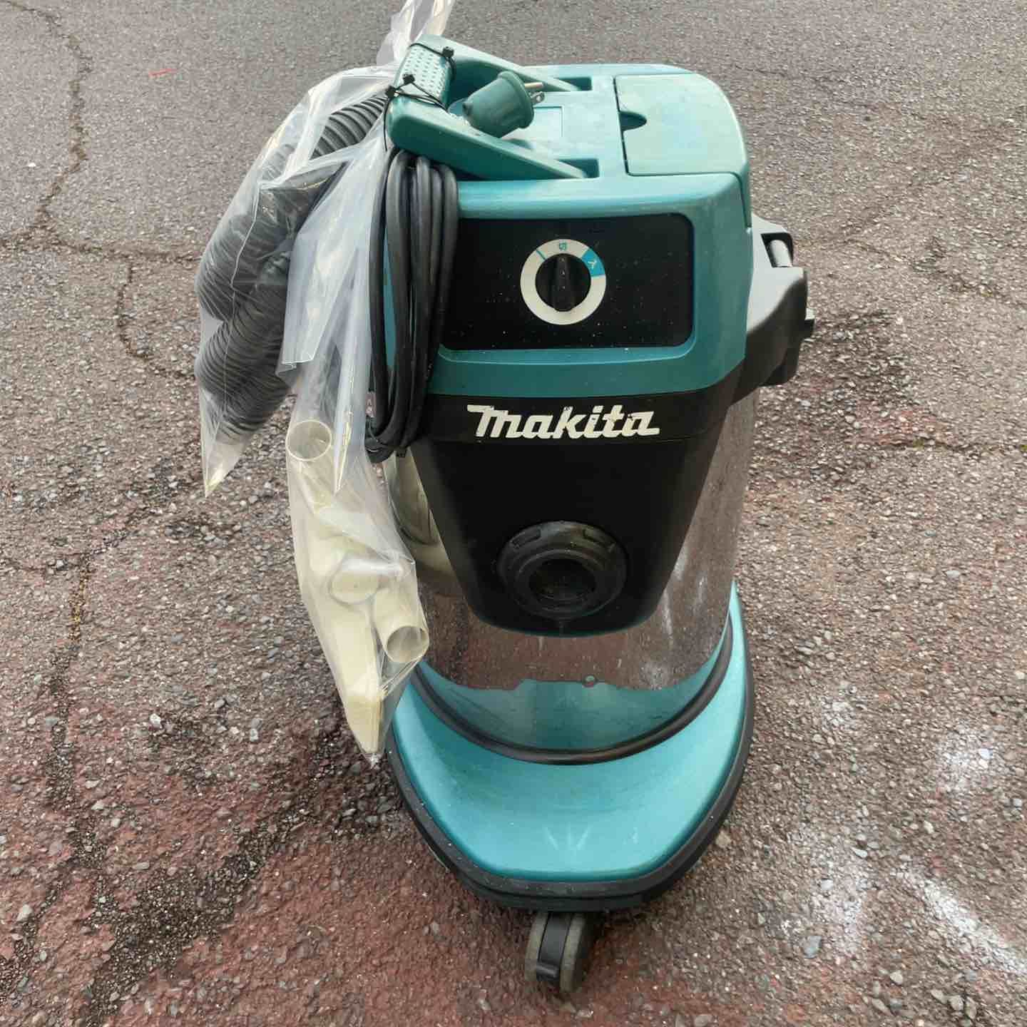 ☆マキタ(makita) 集じん機 490【柏店】