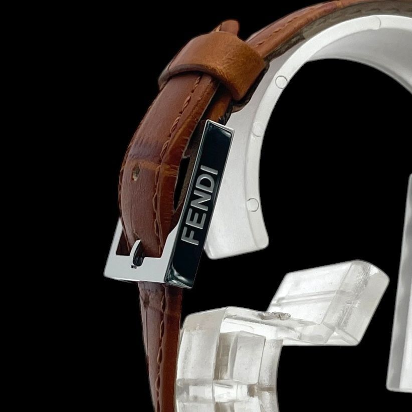 美品 新品電池 稼働品 FENDI フェンディ レディース腕時計 7000L