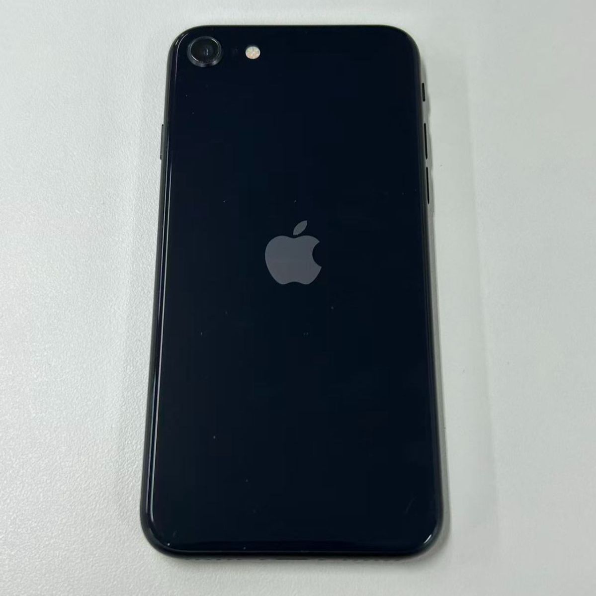 【訳あり】iPhone SE 第3世代 64GB