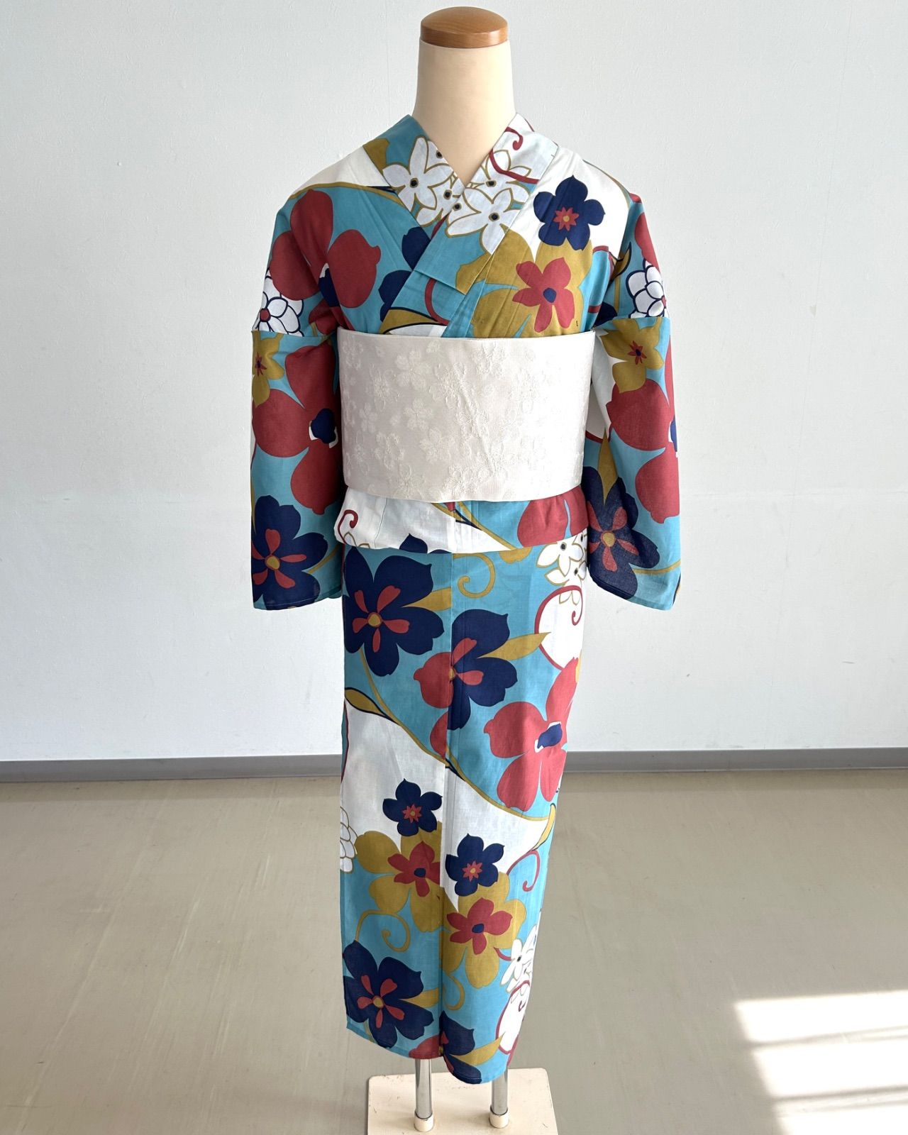 【浴衣 半巾帯セット】ターコイズ 花模様 レトロポップ 水色 花火 盆踊り