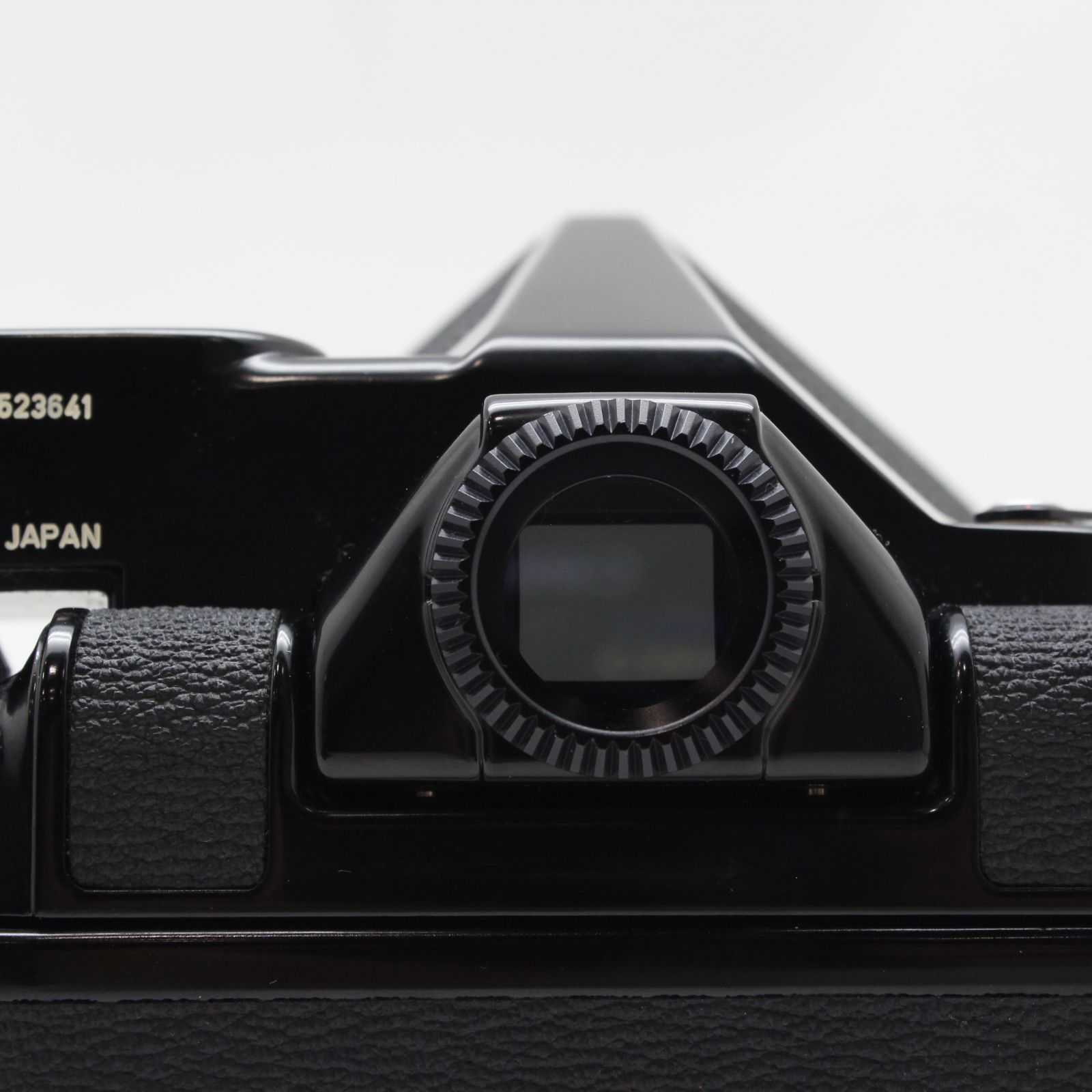 PENTAX67IIボディ(AEファインダー付き) 一部ジャンク品扱い PENTAX 6×7 ボディ AE ファインダー付 【訳あり】 - メルカリ