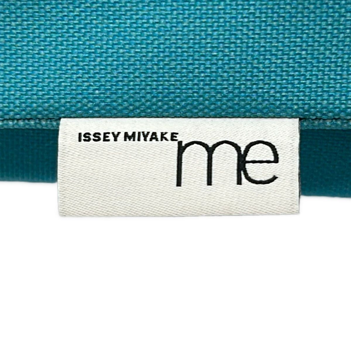 me ISSEY MIYAKE(ミー/イッセイミヤケ) トートバッグ - ライトブルー