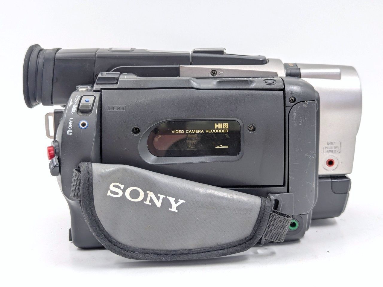 8mmテープのダビングに！ SONY ビデオカメラ CCD-TRV95 01 8mmテープのダビングに！ SONY ソニー ビデオカメラ CCD-TRV95 7日間