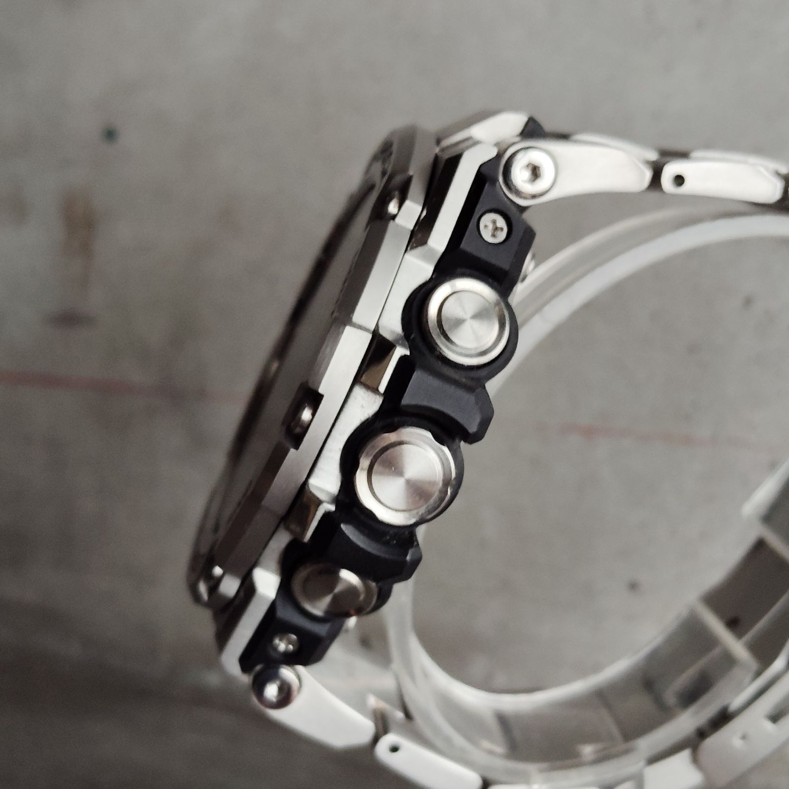 G-SHOCK G-STEEL GST-B100D-1AJF クロノグラフ モバイルリンク タフ 