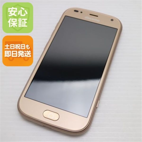 新品同様 F-01L らくらくスマートフォン me ゴールド スマホ 本体 白