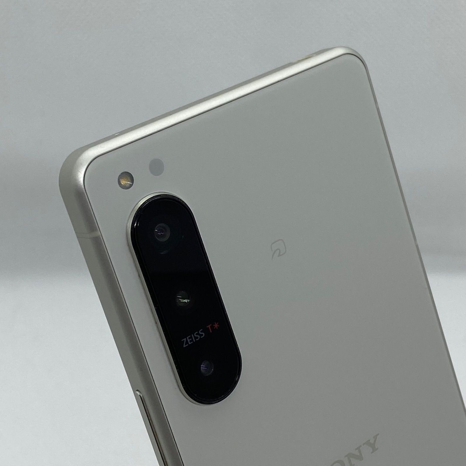 ジャンク】Xperia 5 IV SO-54C 128GB WH - メルカリ