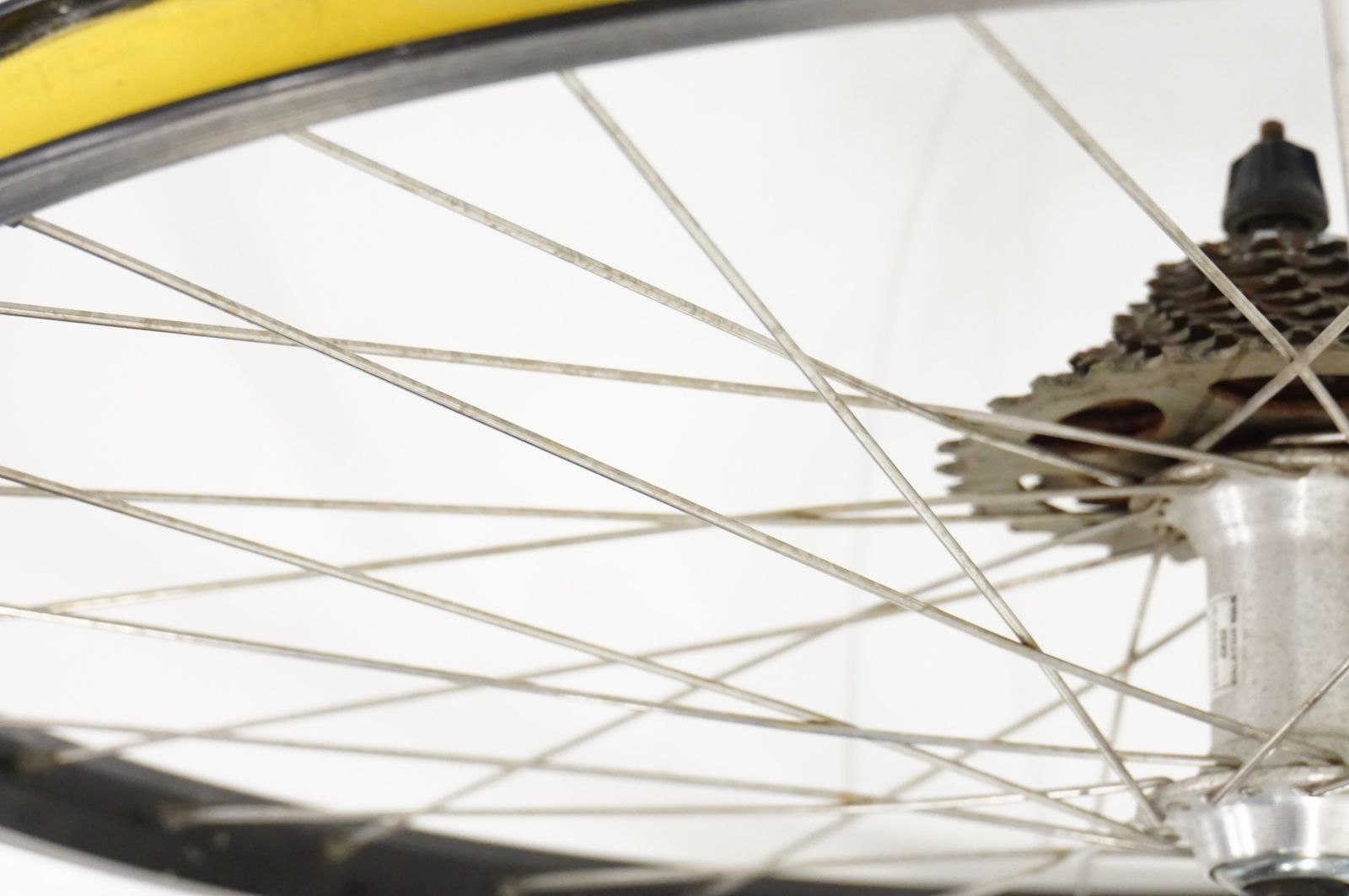 ZAC 「ゼットエーシー」 19 リム SHIMANO FH-RM40-8 リアホイール