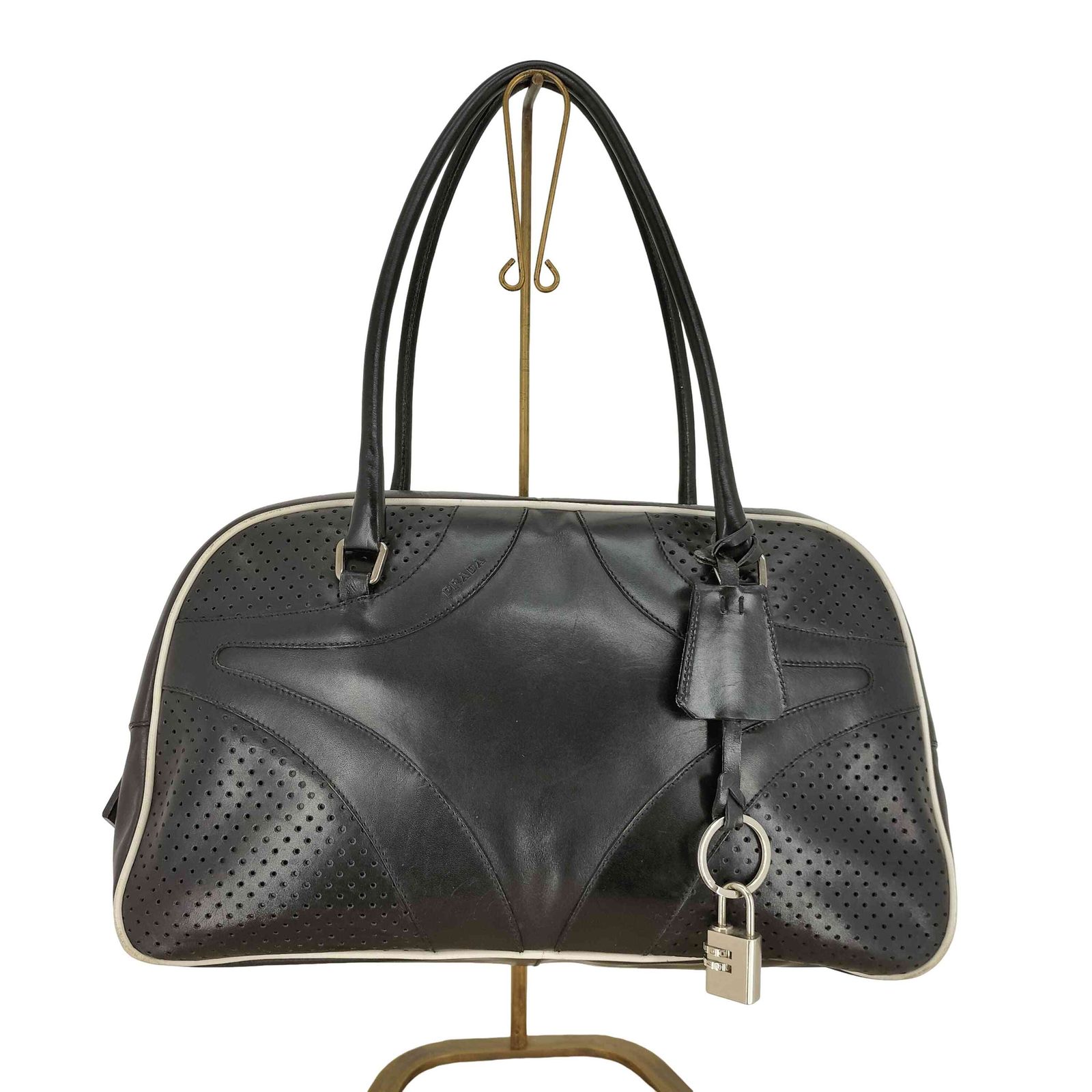プラダ PRADA 00S イタリア製 archives アーカイブ boring bag 