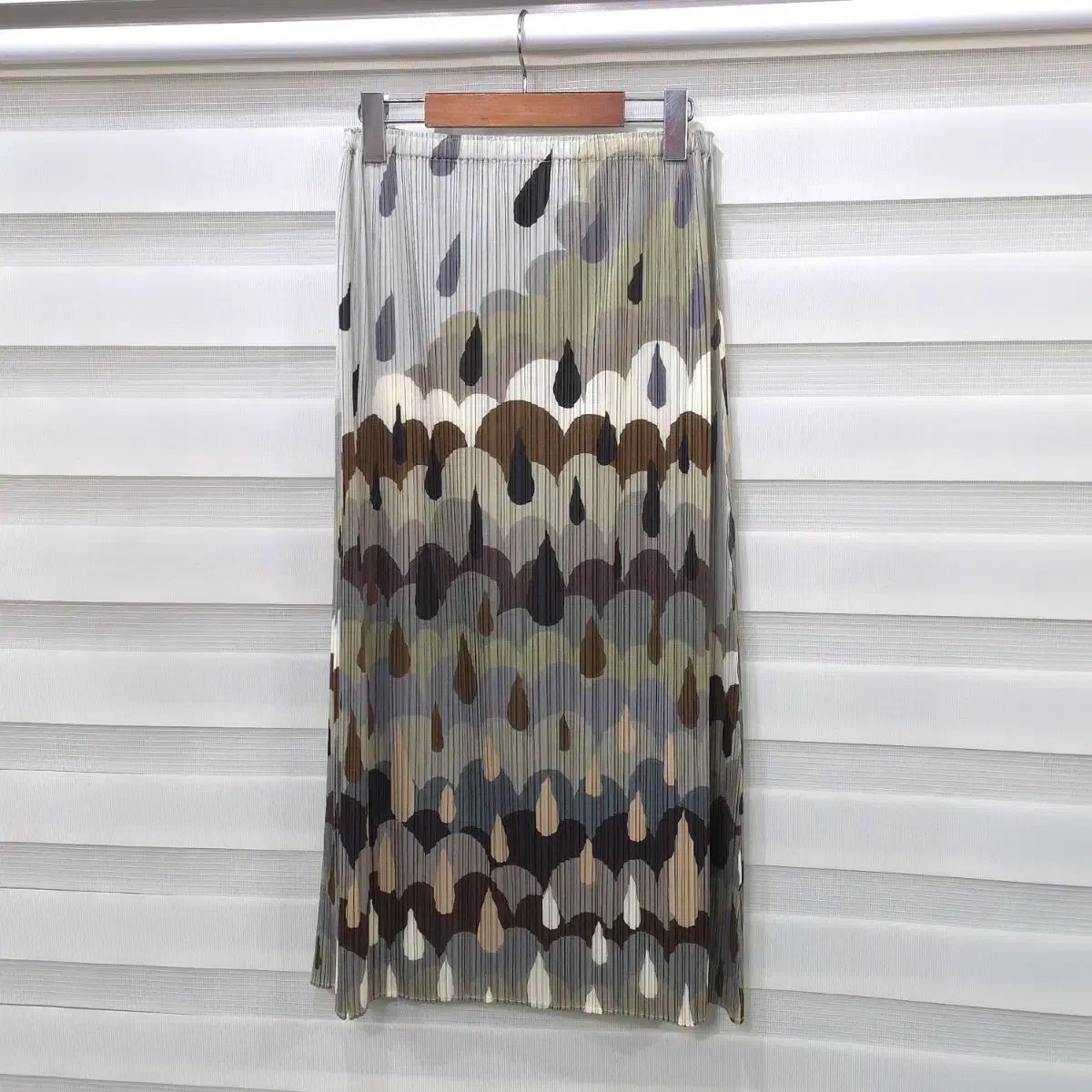 PLEATS PLEASE Issey Miyake ロング丈スカート - ウィメンズ3