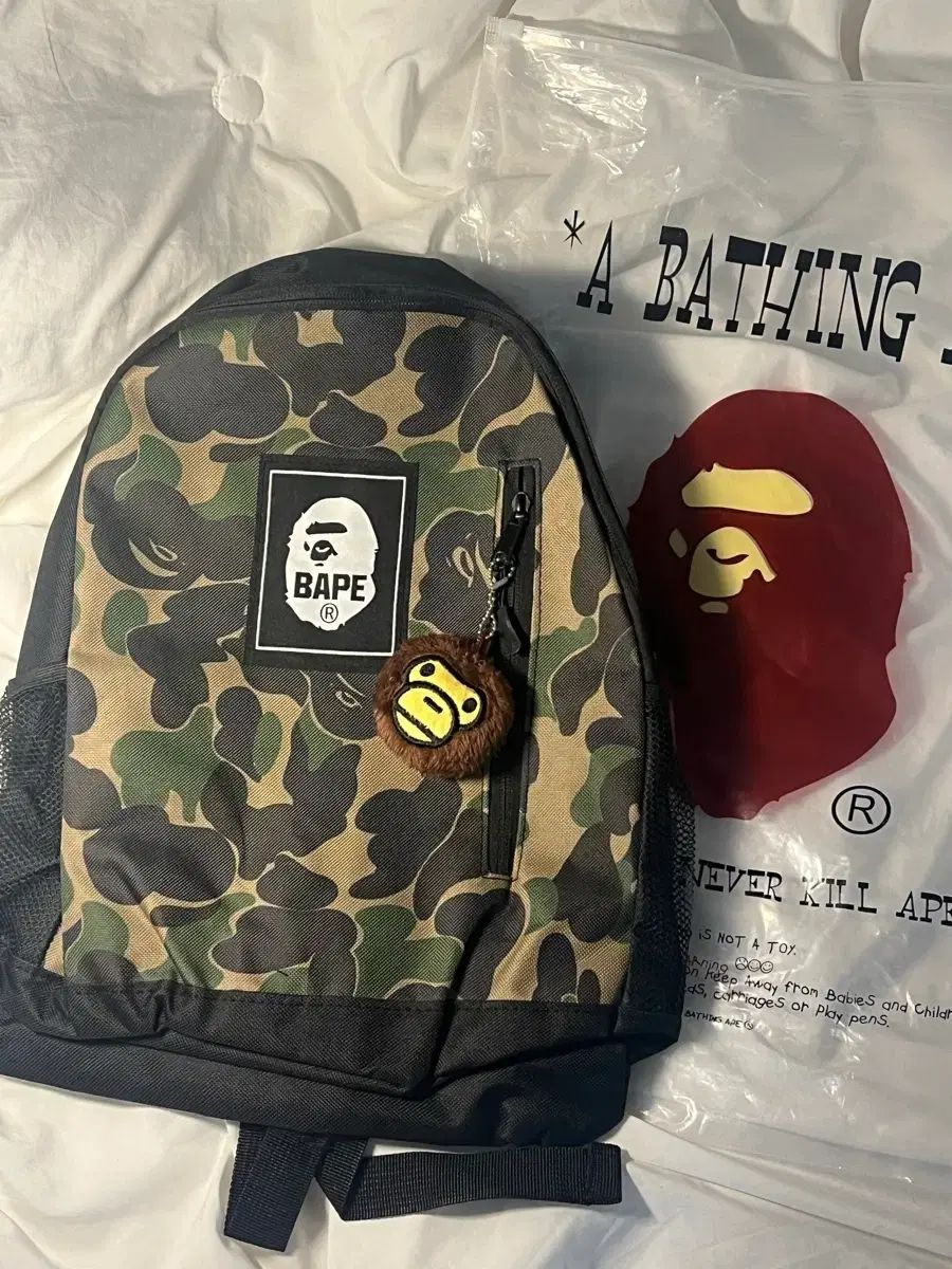 A BATHING APE アベイシングエイプ 雑誌付録 バックパック マイロ