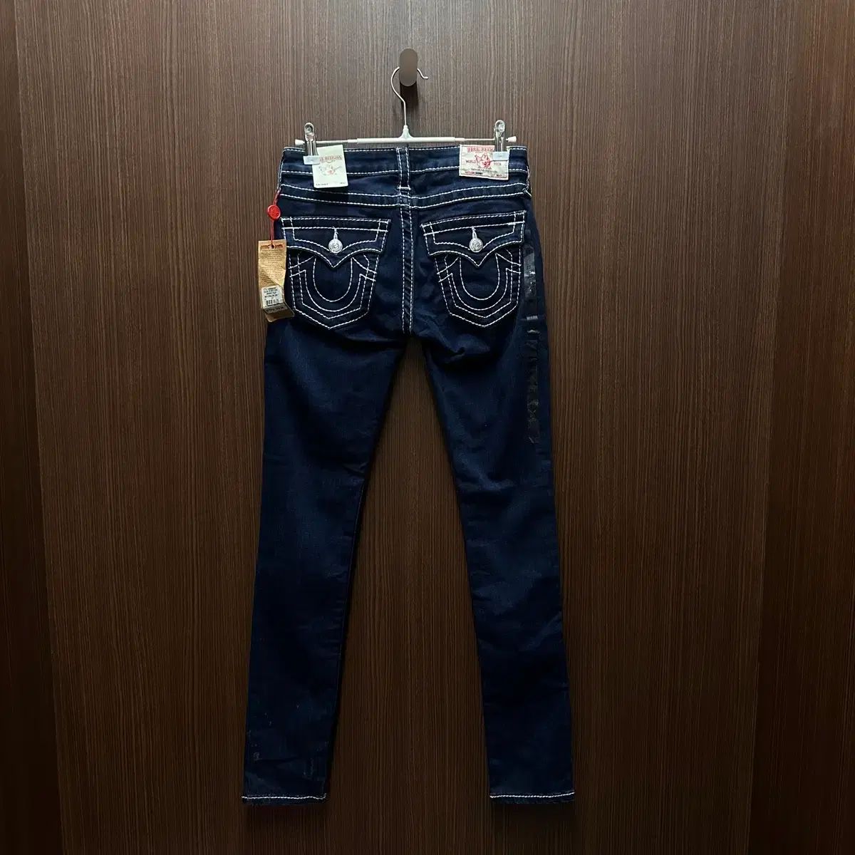 (タグ付き新品) トゥルーレリジョン レディース デニムパンツ 27
