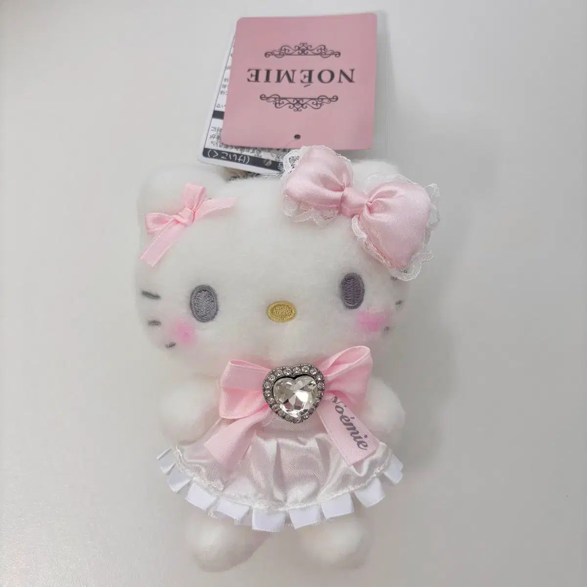 サンリオ NOEMIE ハローキティ 新品