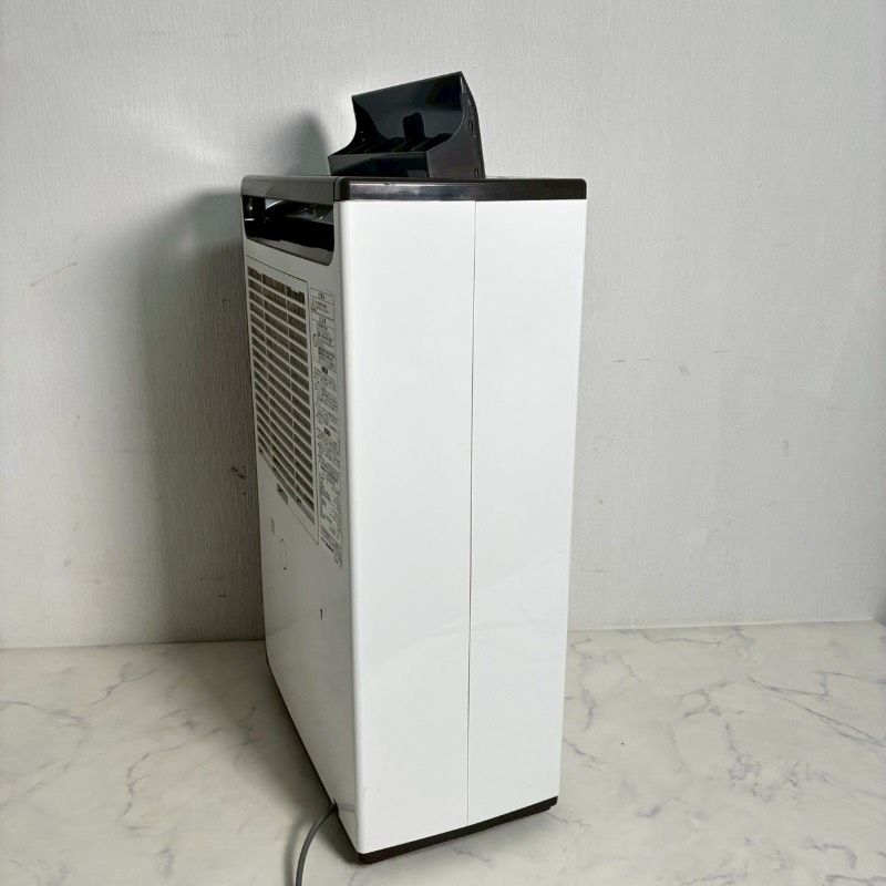 中古　コロナ　CORONA 除湿機　CD-H1817 17年 コロナ 衣類乾燥除湿機 CD-H1817 2017年製 CORONA 612i - メルカリ