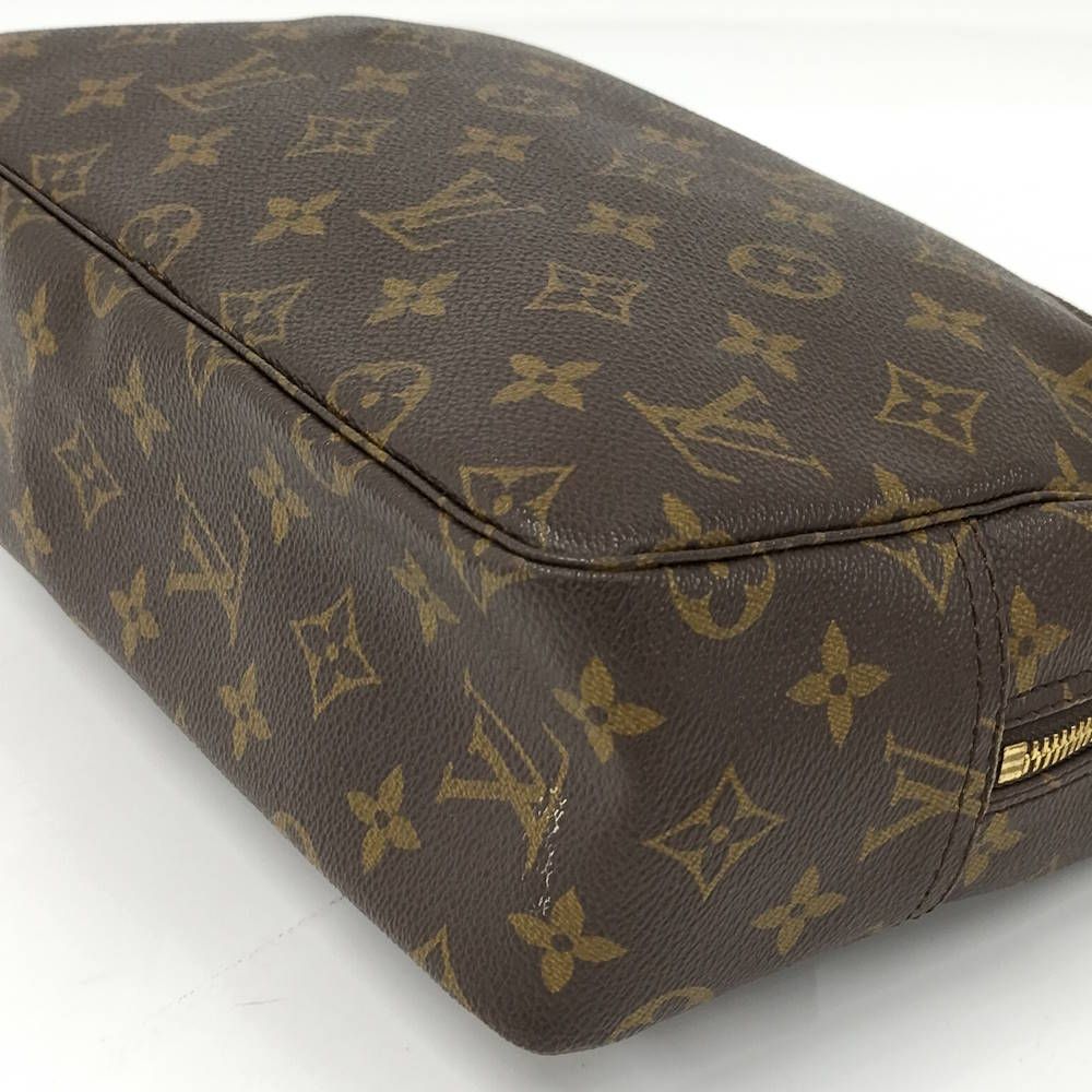 LOUIS VUITTON トゥルース トワレット28 ポーチ モノグラム M47522