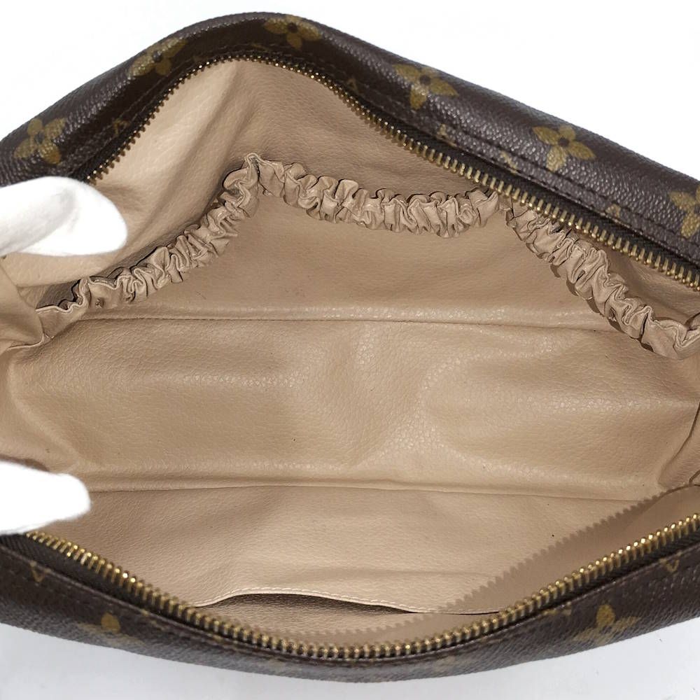 LOUIS VUITTON トゥルース トワレット28 ポーチ モノグラム M47522