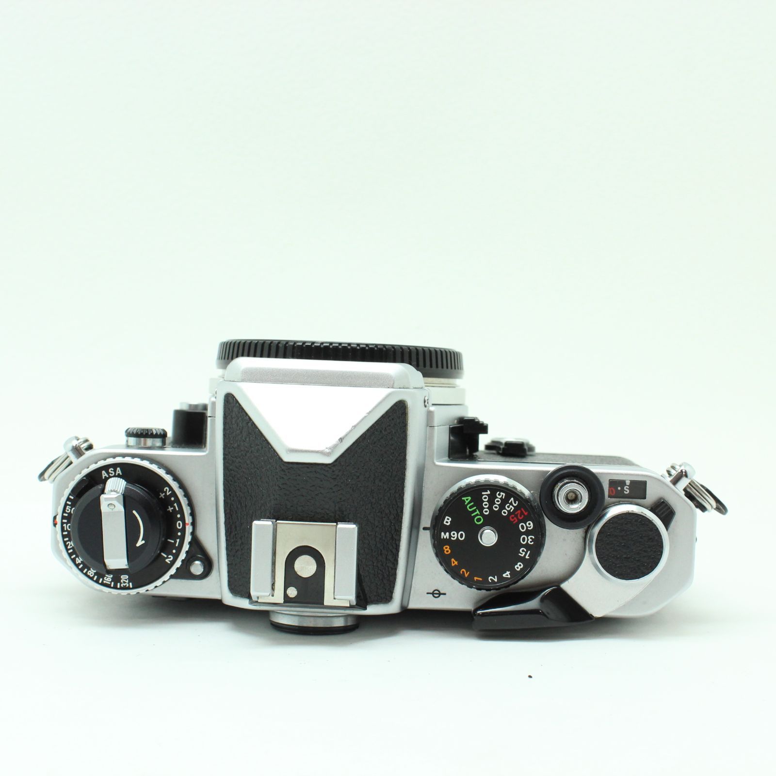 Nikon FE シルバー #3219881 - メルカリ