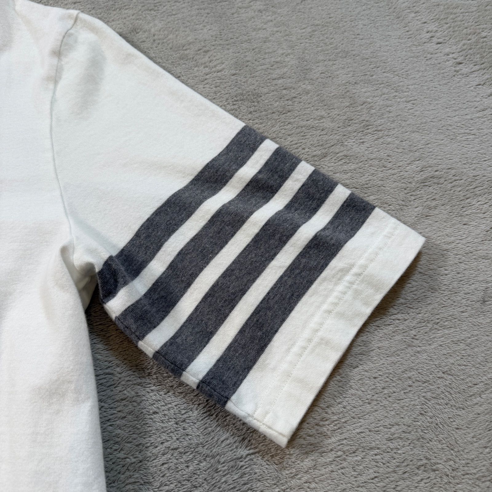 極美品 トムブラウン THOM BROWNE Tシャツ 3サイズ 白 ホワイト 4BAR 