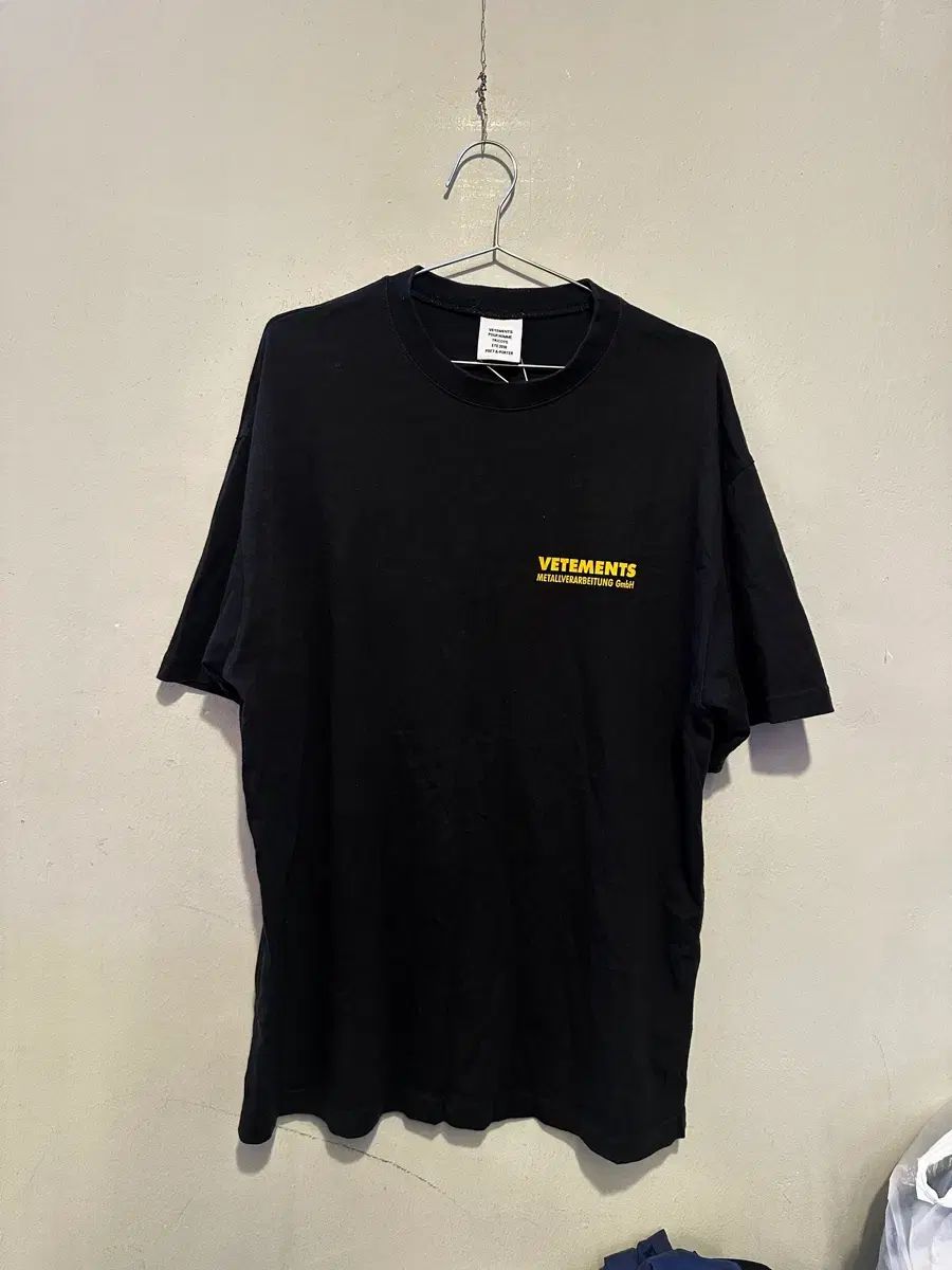 VETEMENTS ヴェトモン 正規品 半袖Tシャツ