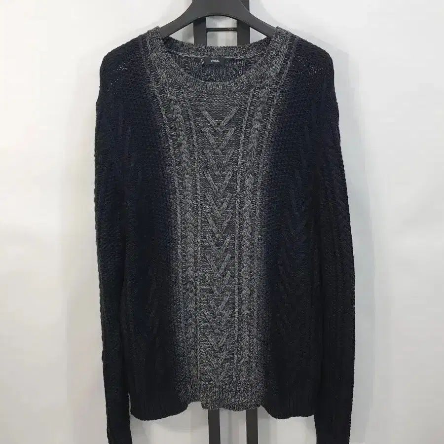 Vince ケーブル編みニット ケーブル ウール カシミア セーター グレー ブラック m
