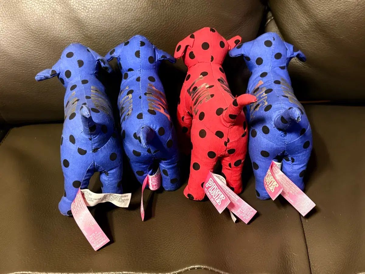 ヴィクトリア シック リー ヴィクシー ピンク 犬 ドット ぬいぐるみ