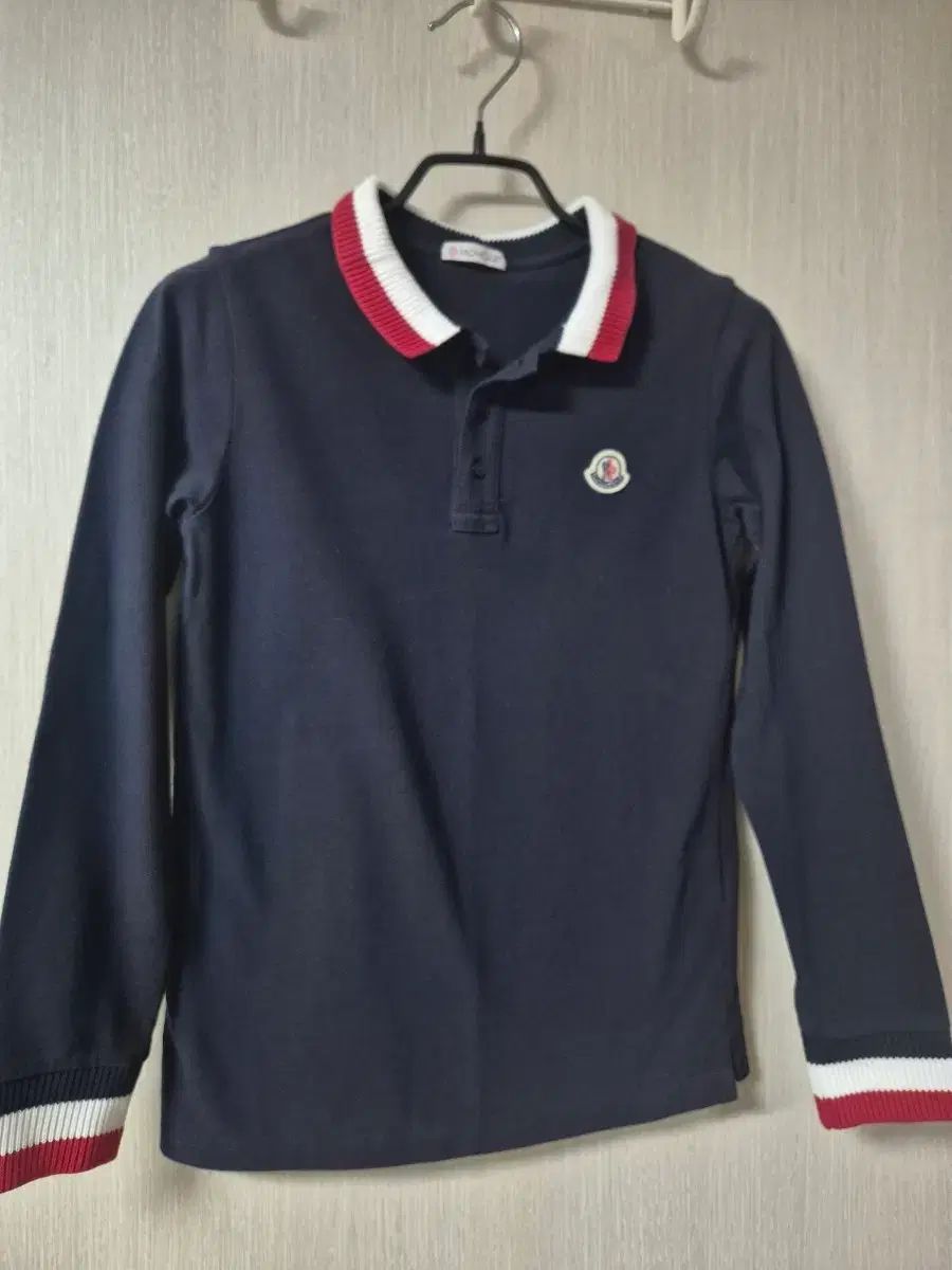 (正規品) モンクレール キッズ カラーTシャツ ポロTシャツ 長袖 ネイビー 12歳