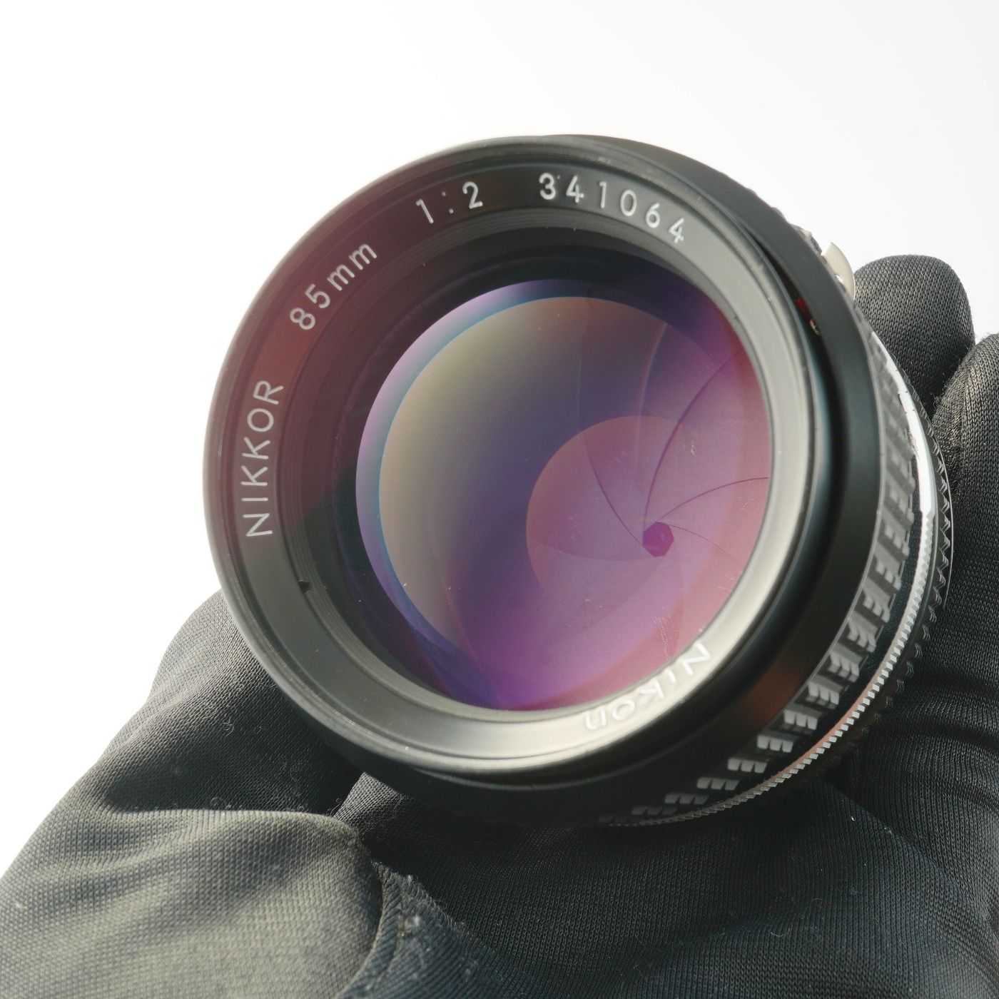 Nikkor 85mm f/2レンズ ai-s Nikon ニコン Ai-S NIKKOR 85mm F/2 単焦点レンズ - メルカリ