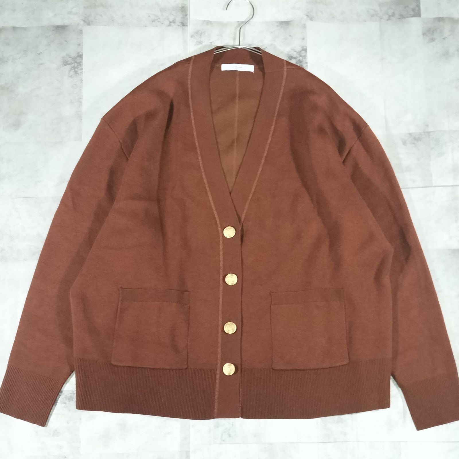 洗える【美品】 JOURNAL STANDARD relume 2025AW コットンカシミヤミックスダブルニットVネックカーディガン FREEサイズ ブラウン 茶色 ゴールドボタン エンブレム オーバーサイズ