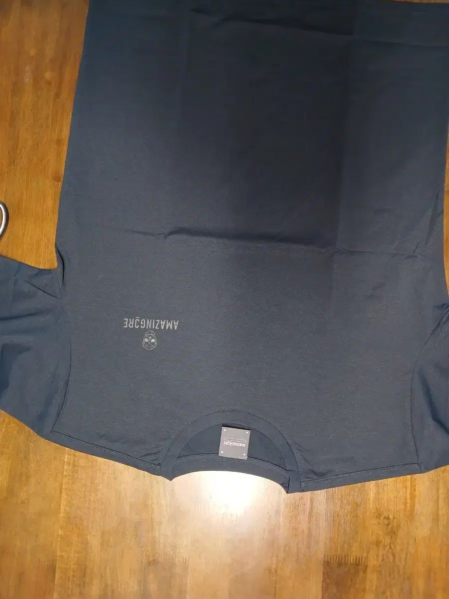 AMAZINGCRE(アメージングクリー) ソロナ半袖Tシャツ ブラック