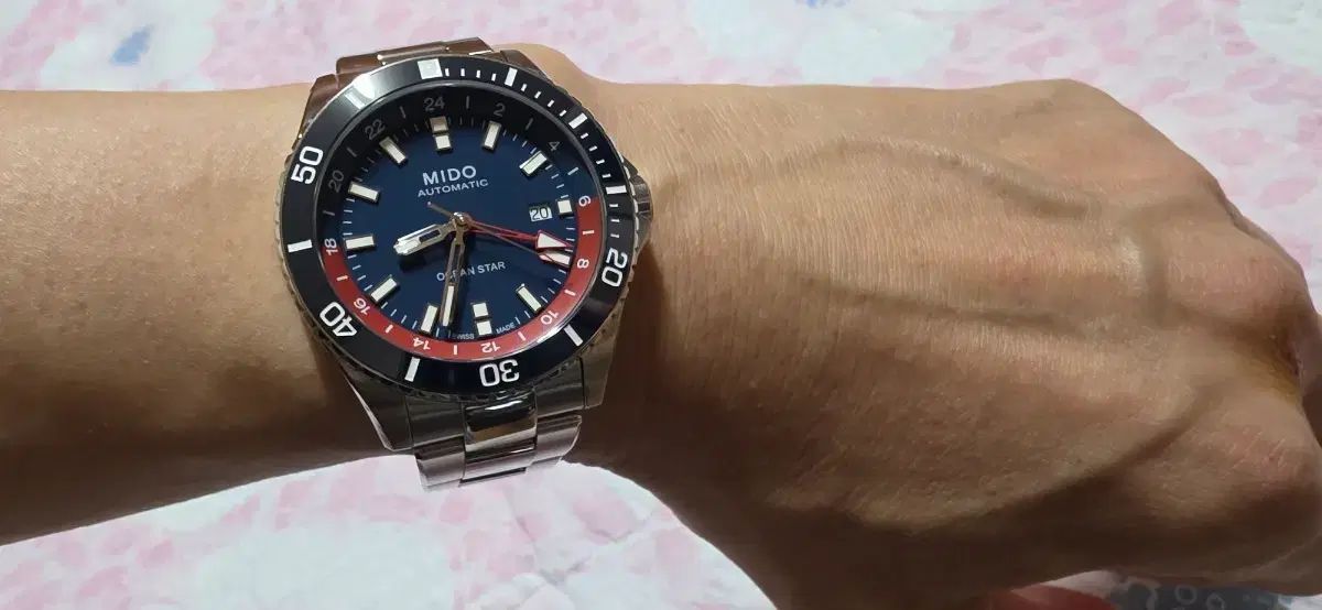 ミドー オーシャンスター GMT スペシャル エディション 44mm