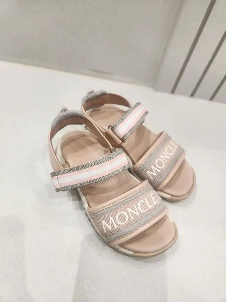 モンクレール キッズ サンダル EU27