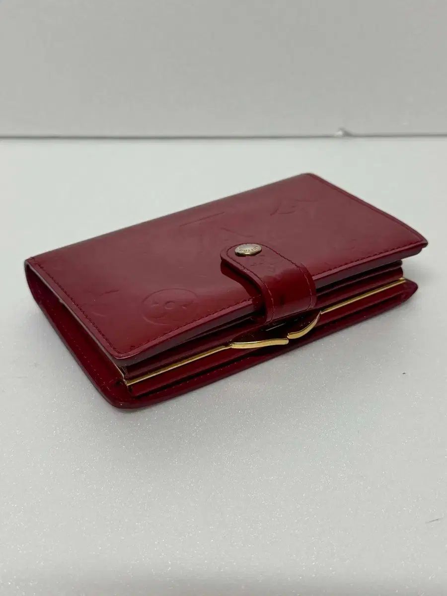 ルイヴィトン ヴェルニ 財布 レッド