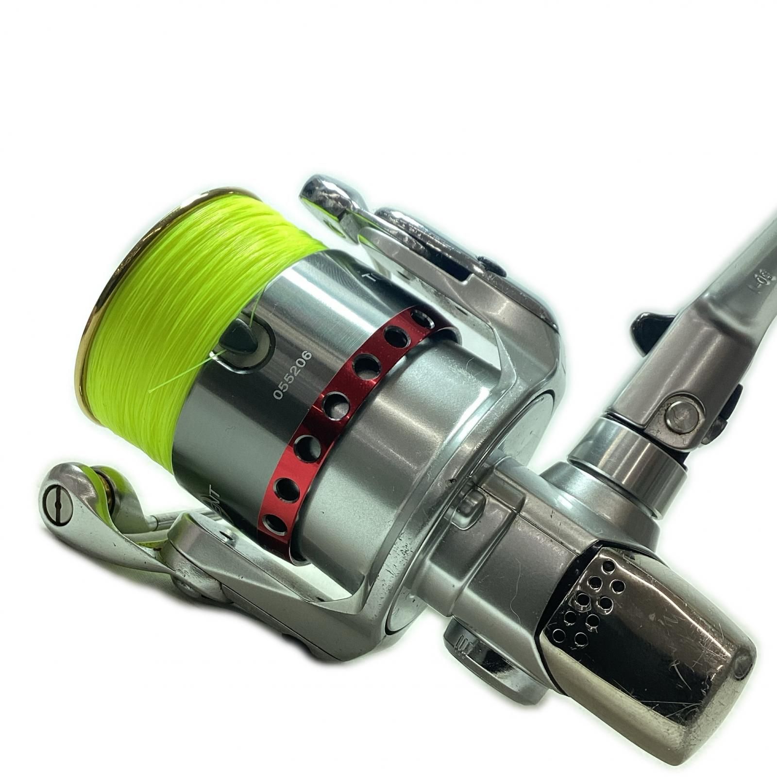 中古品ダイワ05トーナメント DAIWA ダイワ スピニングリール トーナメントISOZ 2000LB 00055206