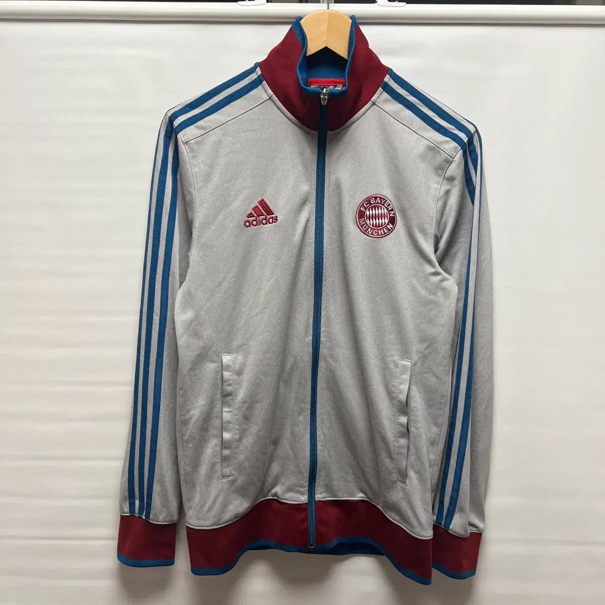 正規品 / 95 adidas FCバイエルン・ミュンヘン 1314 3本線 グレー トラックジャージ / ジャージ