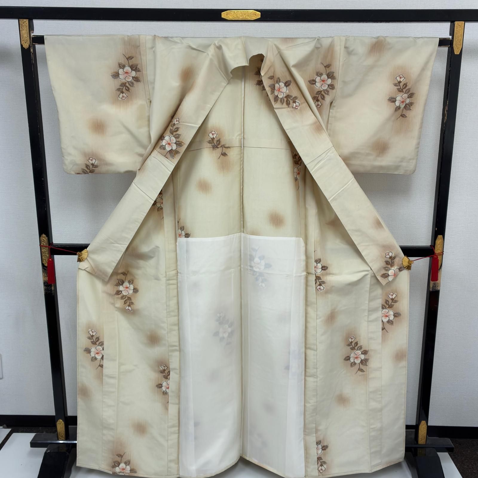 309 正絹　　単衣絣紬 単衣 紬 正絹 美しい花 素敵な絣柄 上品 a-488 - メルカリ