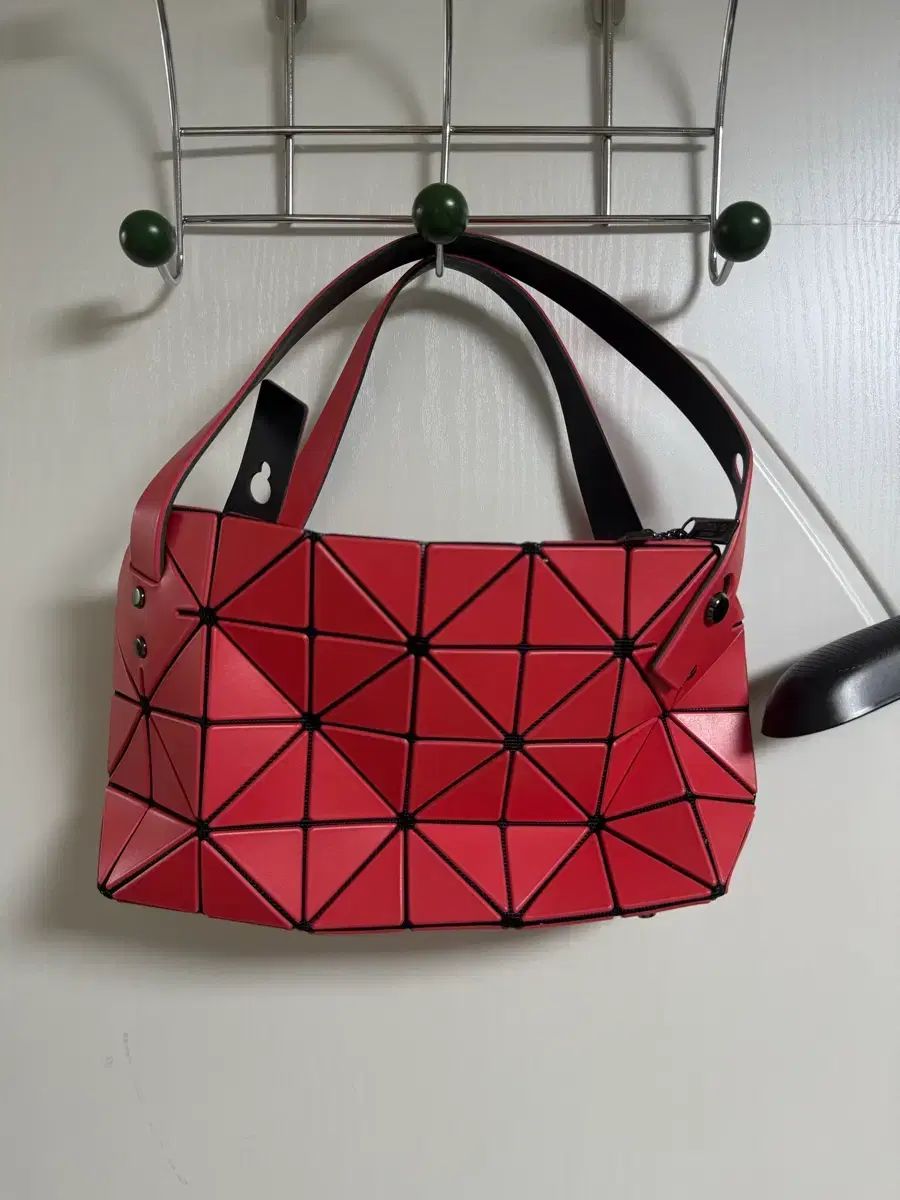 ISSEY MIYAKE イッセイミヤケ ミヤケ カラット CARAT ハンドバッグ レッド 新品