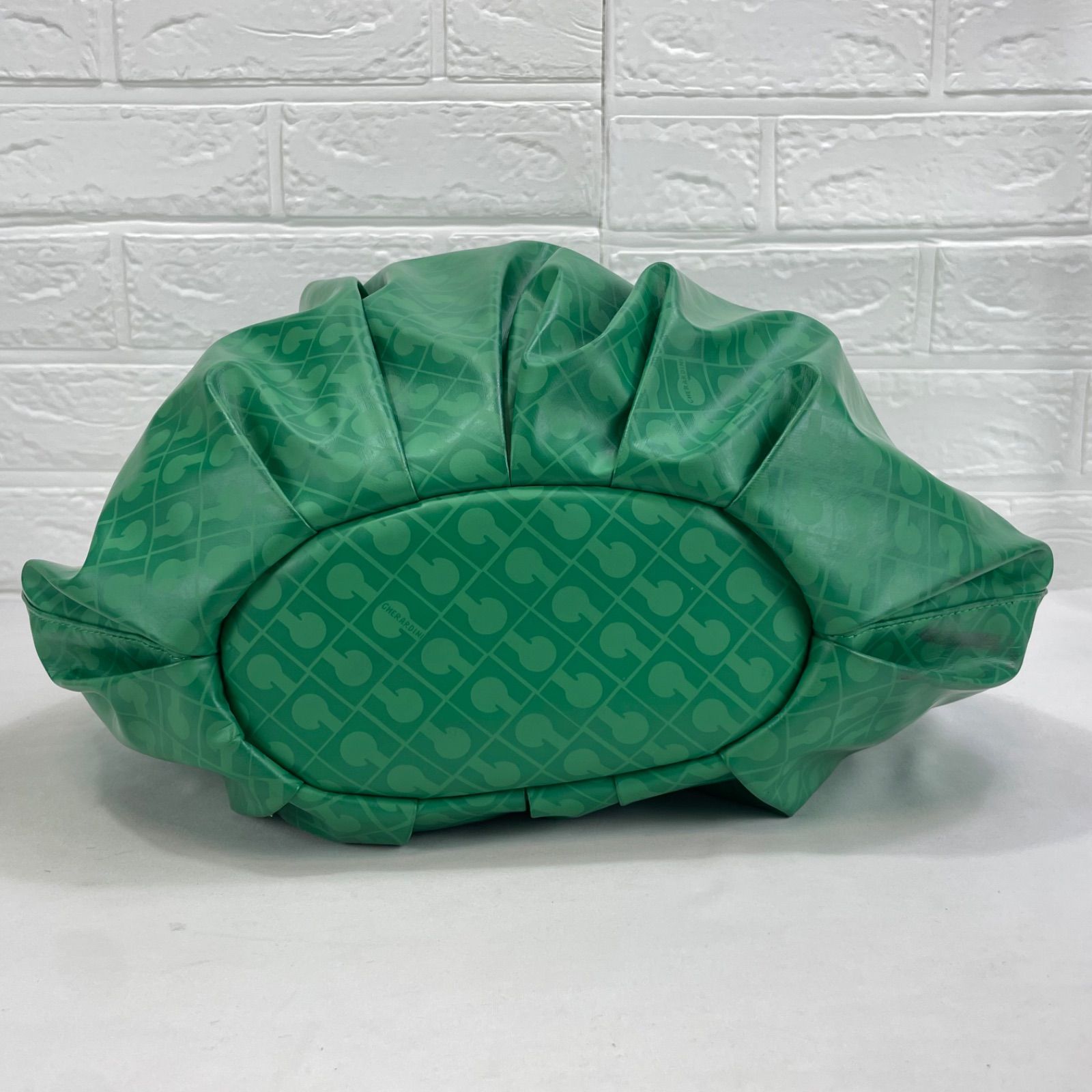新品 未使用品 ゲラルディーニ ハンドバッグ ミニバッグ ソフティ グリーン 美品】GHERARDINI ゲラルディーニ ホーボー ソフティ トートバッグ