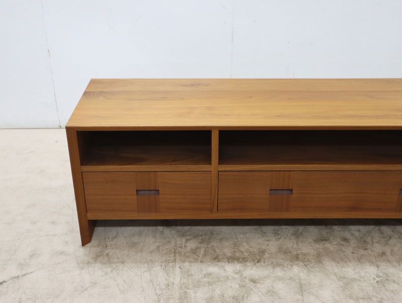 【期間限定出品】送料込　家具蔵　無垢材　テレビボード　ウォールナット材 展示品 家具蔵 KAGURA DANⅡ 1880 ダンⅡ 無垢材 TV BOARD TVボード