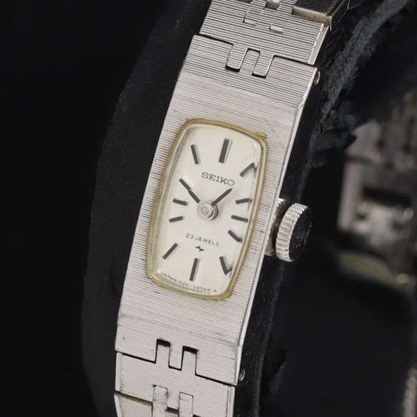 Working Seiko 1520-3330 Hand-wound 23 Stone Silver Dial Ladies Watch HSN 2000000 NSK