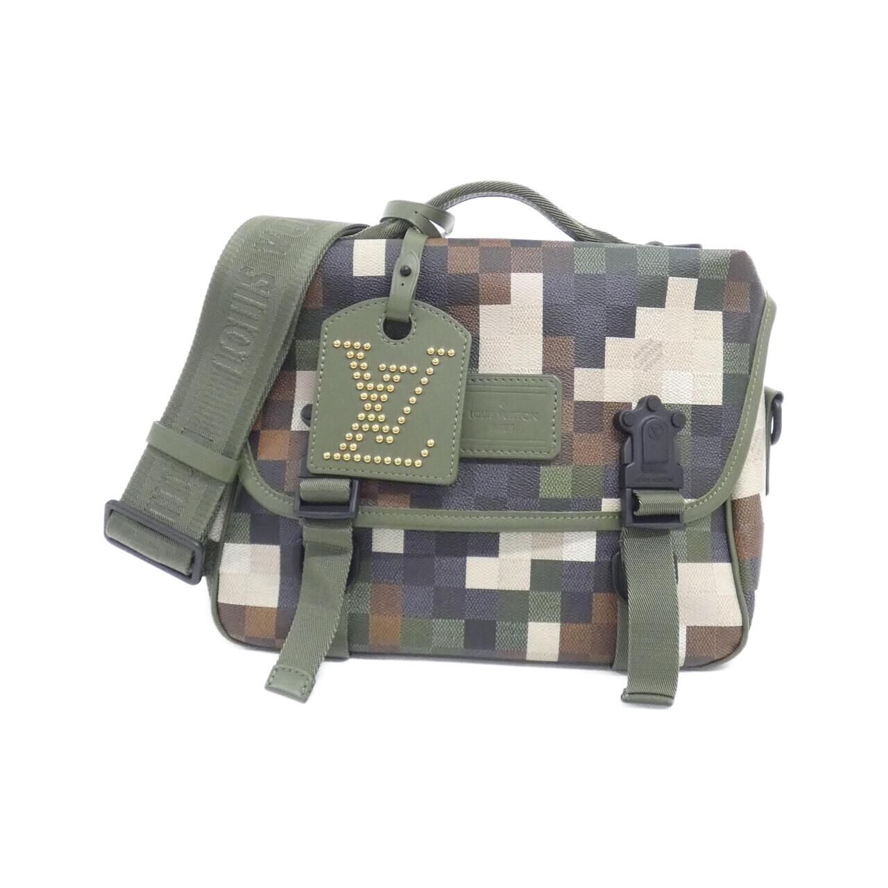 ルイヴィトン ダモフラージュ LVトレイル メッセンジャー M24449 ショルダーバッグ